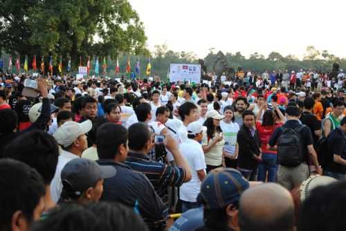 ANGKOR WAT HALF MARATHON 2013
